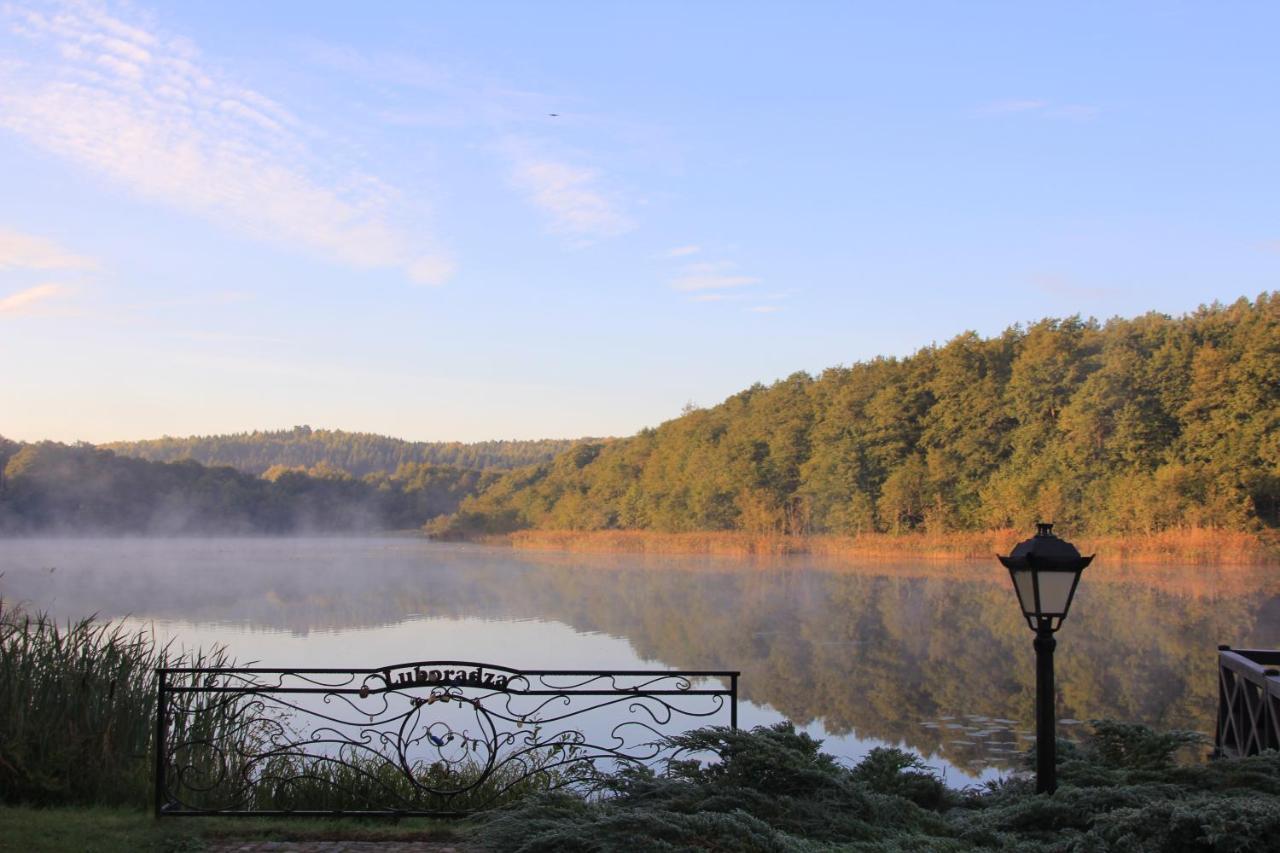 Dwor Pomorski Barwice ภายนอก รูปภาพ